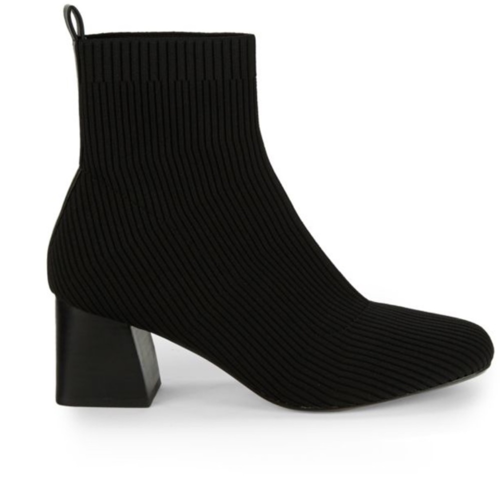 Saks Fifth Avenue Kris Knit Bootie Black Size 7 NWT